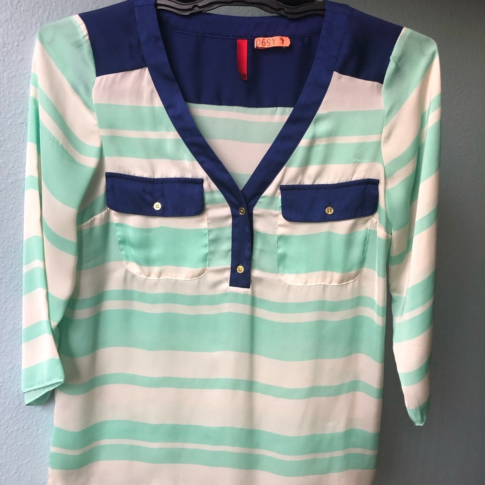 5/48 Blouse size XS